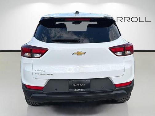 Summit White 2025 Chevrolet Trailblazer LS