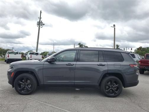2021 Jeep Grand Cherokee L Laredo