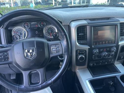 2014 RAM 1500 SLT
