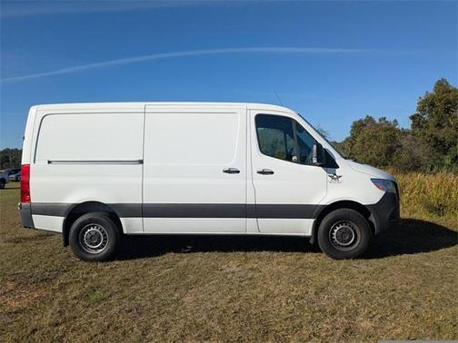 2025 Mercedes-Benz Sprinter 2500 144 WB
