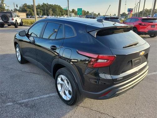 2024 Chevrolet Trax LS