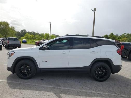 2022 GMC Terrain AT4