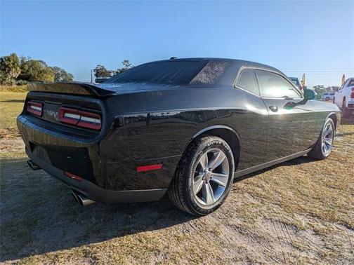 2018 Dodge Challenger SXT