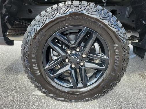 2025 Chevrolet Silverado 1500 Custom Trail Boss