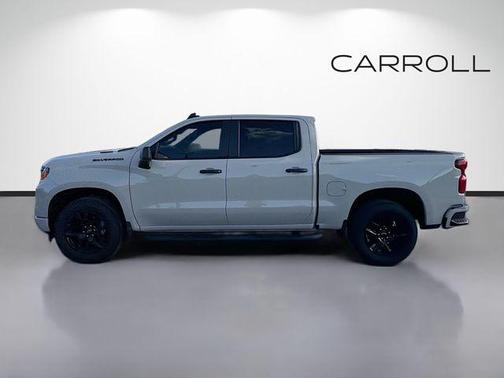 White Sand 2026 Chevrolet Silverado 1500 Custom