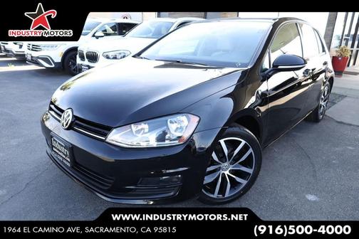 Black 2016 Volkswagen Golf TSI SE 4-Door