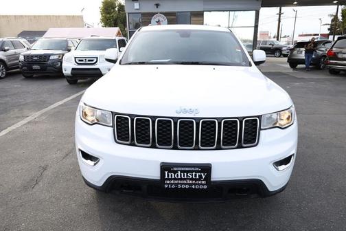 2017 Jeep Grand Cherokee Laredo