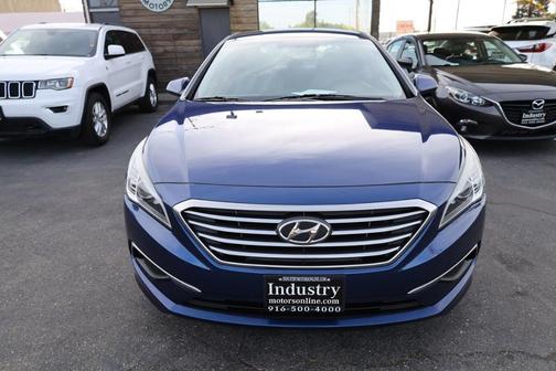 Lakeside Blue 2017 Hyundai SONATA SE