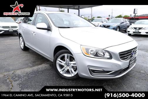 Bright Silver Metallic 2015 Volvo V60 T5 Premier