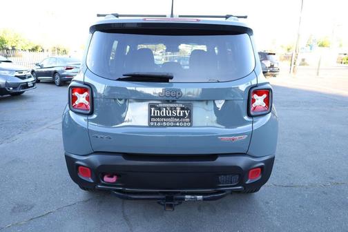 Anvil 2015 Jeep Renegade Trailhawk