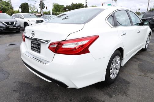 Glacier White 2017 Nissan Altima 2.5 S