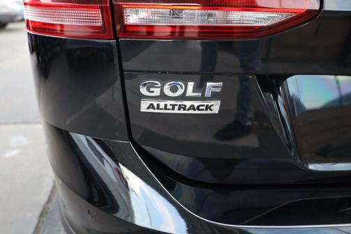 2017 Volkswagen Golf Alltrack TSI SE