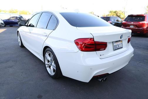 2017 BMW 330 i