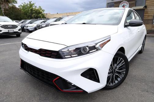 Snow White Pearl 2023 Kia Forte GT-Line