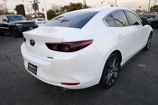 Snowflake White Pearl 2021 Mazda Mazda3 FWD w/Select Package