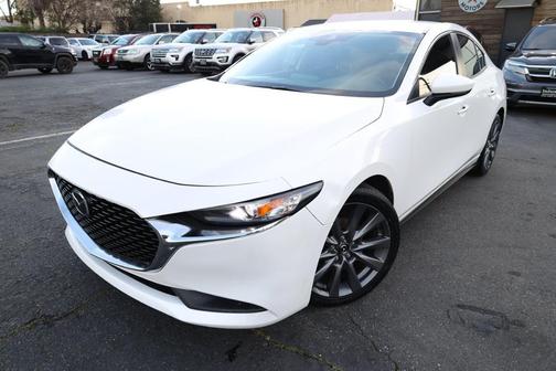 Snowflake White Pearl 2021 Mazda Mazda3 FWD w/Select Package