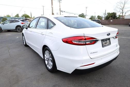 Oxford White 2020 Ford Fusion SE
