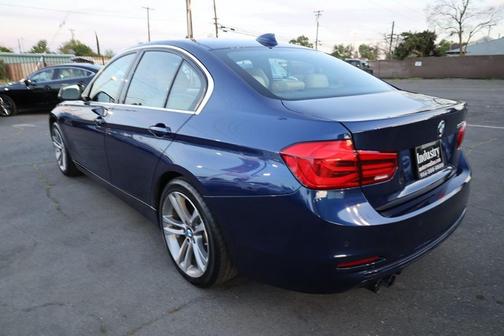 Estoril Blue Metallic 2017 BMW 330 i
