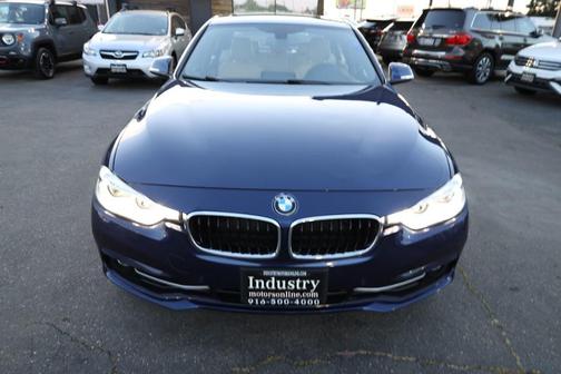 Estoril Blue Metallic 2017 BMW 330 i