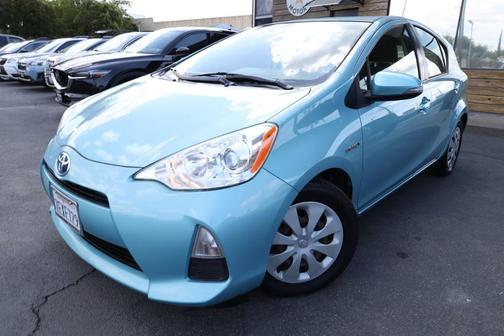 2014 Toyota Prius c Two