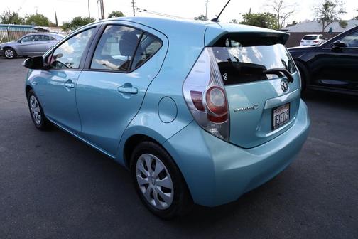 2014 Toyota Prius c Two