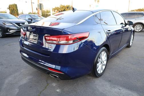 2018 Kia Optima S
