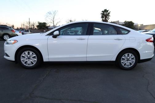 2014 Ford Fusion S