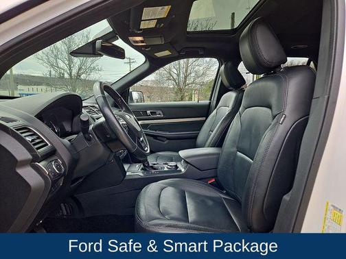 White Platinum 2018 Ford Explorer XLT
