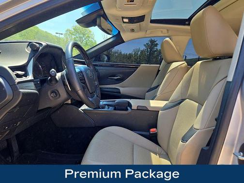 Silver Lining Metallic 2021 Lexus ES 250 Base