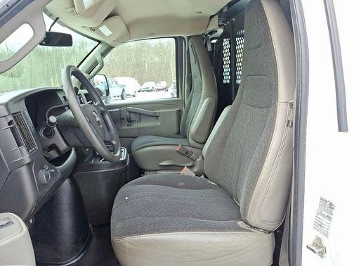 2021 GMC Savana 2500 Work Van