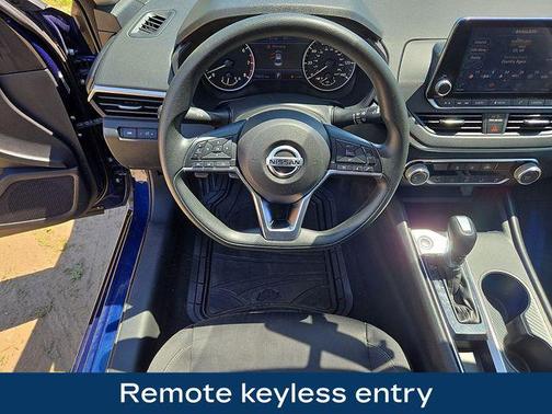 Deep Blue Pearl 2019 Nissan Altima 2.5 S