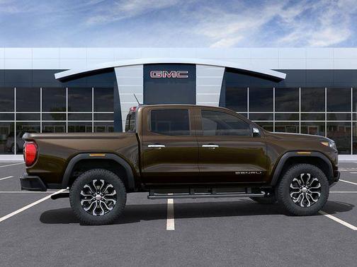 2025 GMC Canyon Denali