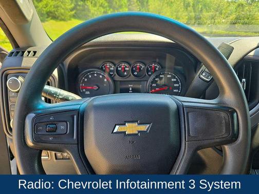 Summit White 2022 Chevrolet Silverado 2500 Custom