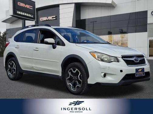 Crystal White Pearl 2015 Subaru XV Crosstrek 2.0i Limited