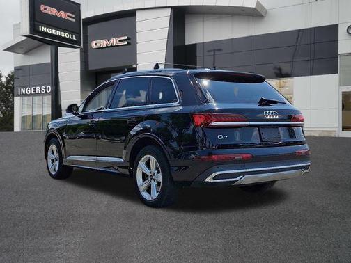 2021 Audi Q7 45 Premium