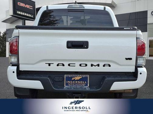 2022 Toyota Tacoma SR