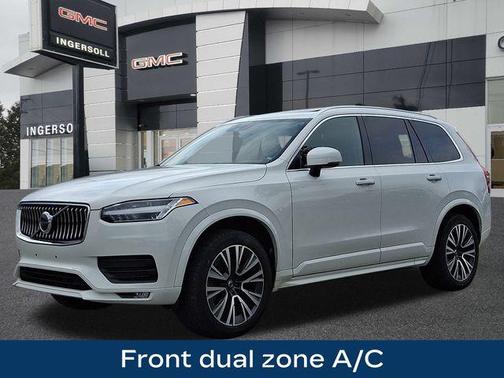 2020 Volvo XC90 T5 Momentum