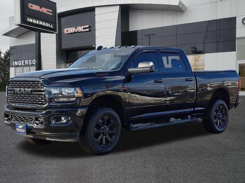 2022 RAM 2500 Big Horn Crew Cab 4x4 6'4' Box