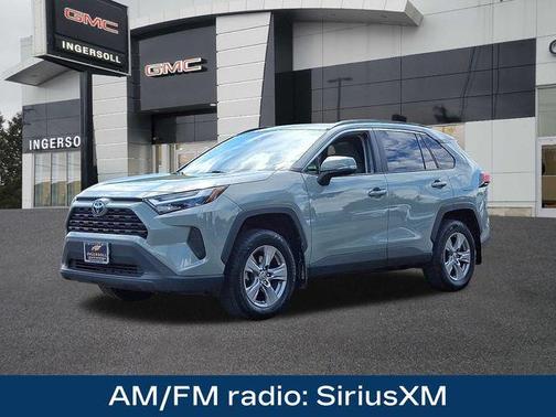 2022 Toyota RAV4 XLE
