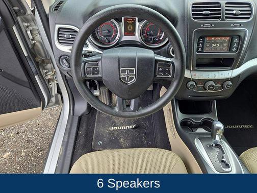 Bright Silver Metallic Clearcoat 2014 Dodge Journey SXT