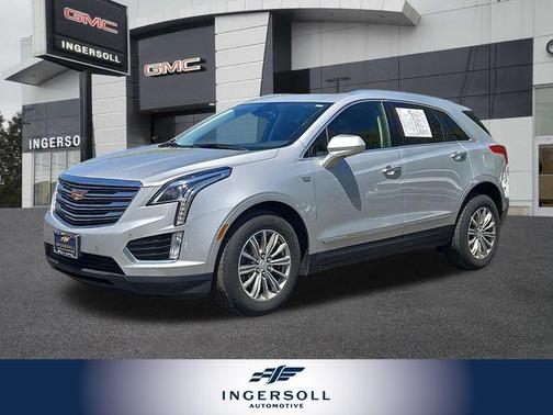 Radiant Silver Metallic 2017 Cadillac XT5 Luxury
