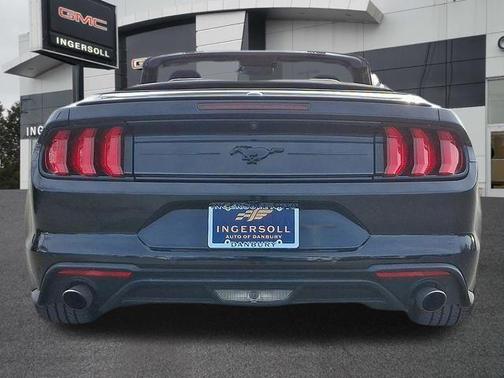 2021 Ford Mustang EcoBoost