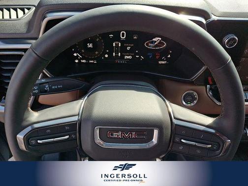 Summit White 2025 GMC Canyon AT4