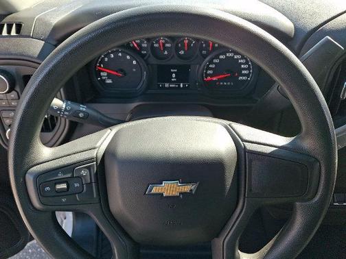 Summit White 2024 Chevrolet Silverado 1500 Custom
