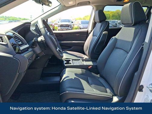 Platinum White Pearl 2026 Honda Odyssey Elite