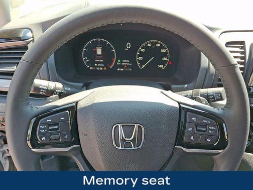 Platinum White Pearl 2026 Honda Odyssey Elite
