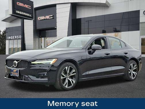 2024 Volvo S60 B5 Plus Dark Theme
