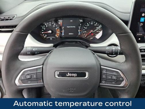 Silver Zynith Metallic Clearcoat 2025 Jeep Compass Limited