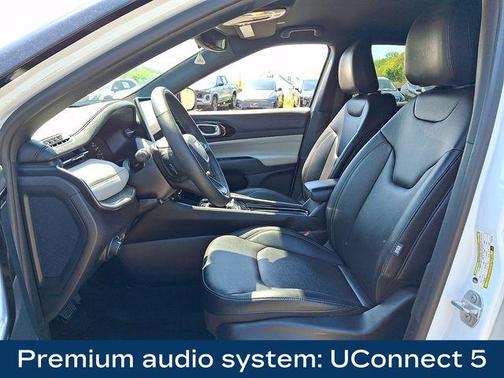 Bright White Clearcoat 2025 Jeep Compass Limited