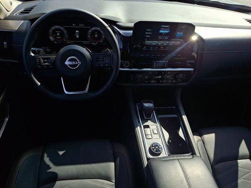 Gun Metallic 2023 Nissan Pathfinder Platinum